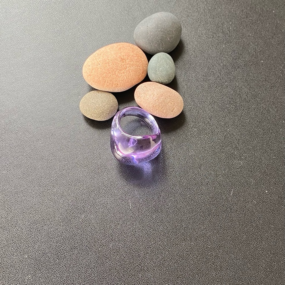 Baccarat Amethyst crystal ring size 8 or 9. Never worn.